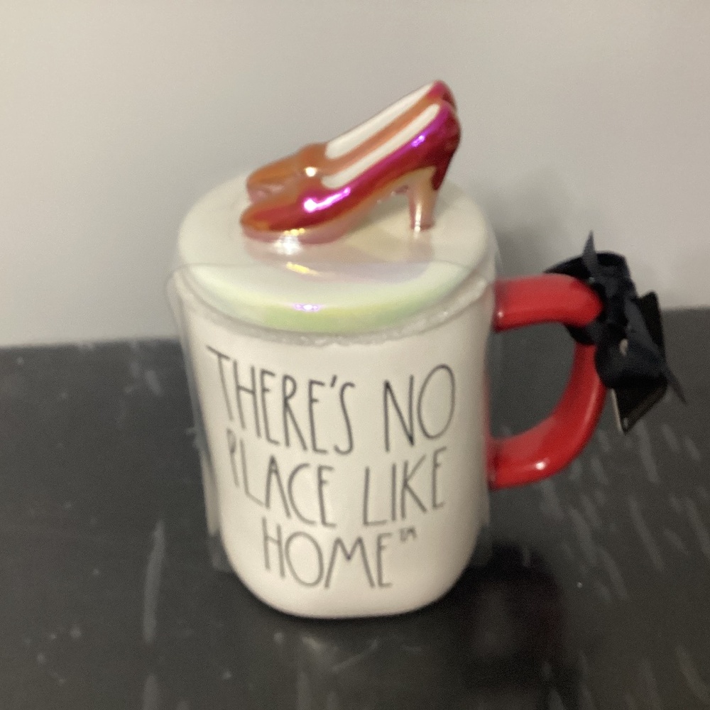 Rae Dunn there’s no place like home topper